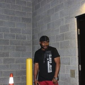 Meet your Posher, Dennis